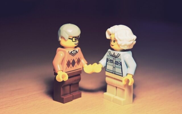 5 Retired LEGO Sets I’d Buy Again Tomorrow (And 2 I Wouldn’t)